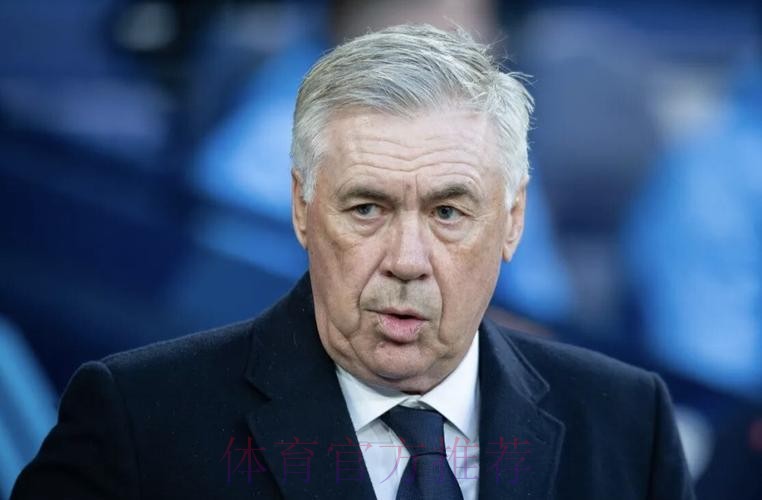 记者:安切洛蒂曾告诉我 约维奇很出色但有点懒 记者:安切洛蒂曾告诉我 约维奇很出色但有点懒